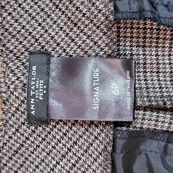 Women's Ann Taylor Signature Pants in  Houndstooth, Brown, Size 6P, Pre-owned - Picture 7 of 8